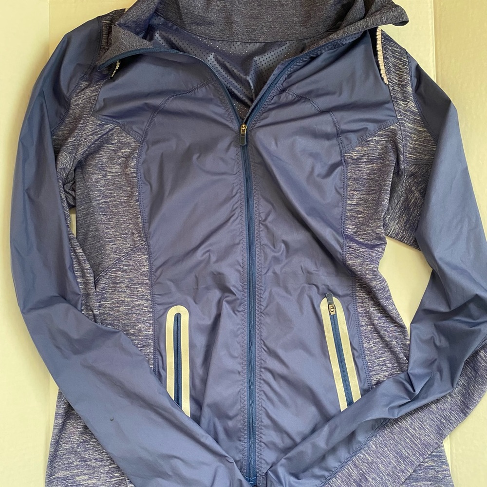 Lululemon light windbreaker jacket
